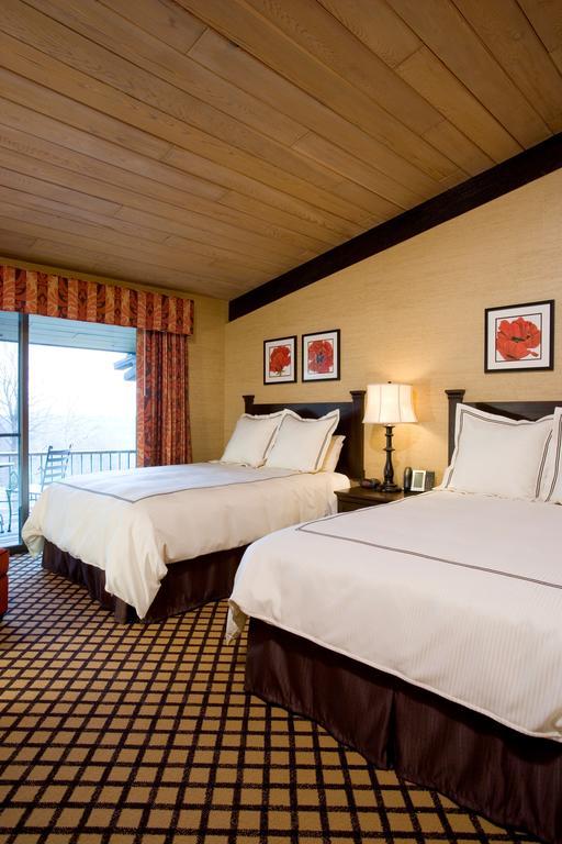 Summit Village Bellaire Chambre photo