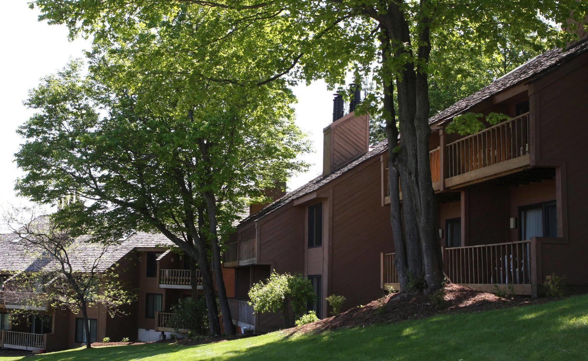 Summit Village Bellaire Extérieur photo