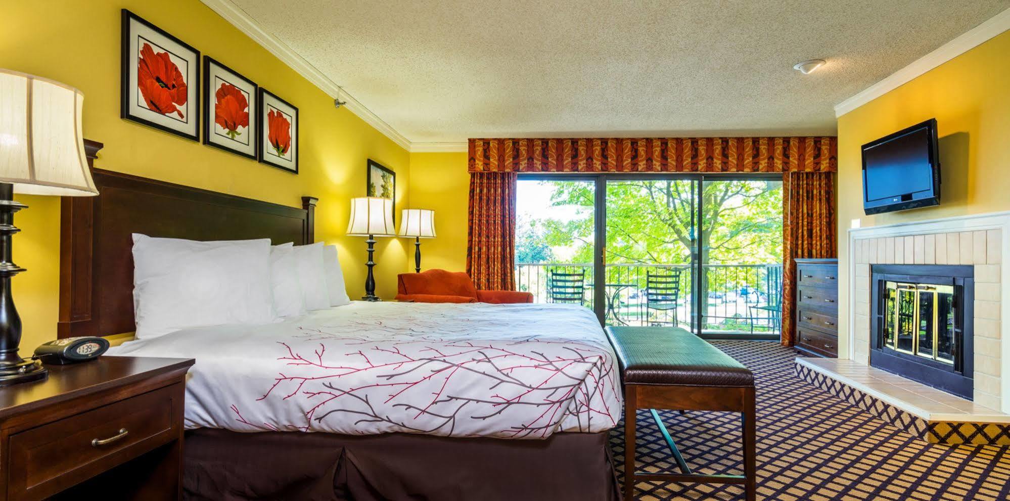 Summit Village Bellaire Extérieur photo